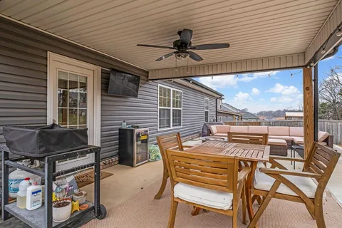 $379,900 | 803 Lillian Grace Drive, Clarksville, TN 37043