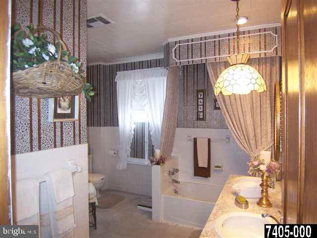 416 Maple Street Manchester, PA 17345 - Photo 24 of 25 Gallery Image 24