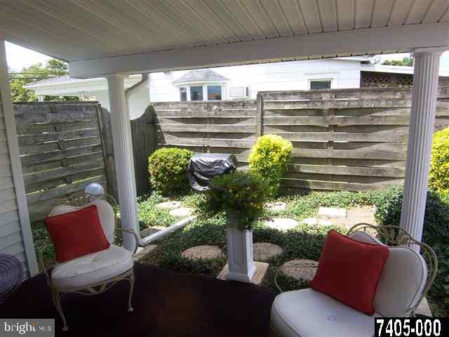 416 Maple Street Manchester, PA 17345 - Photo 7 of 25 Gallery Image 7