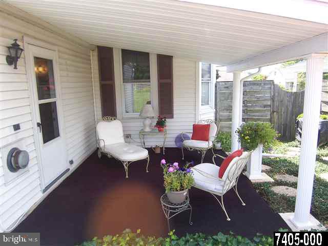 416 Maple Street Manchester, PA 17345 - Photo 8 of 25 Gallery Image 8