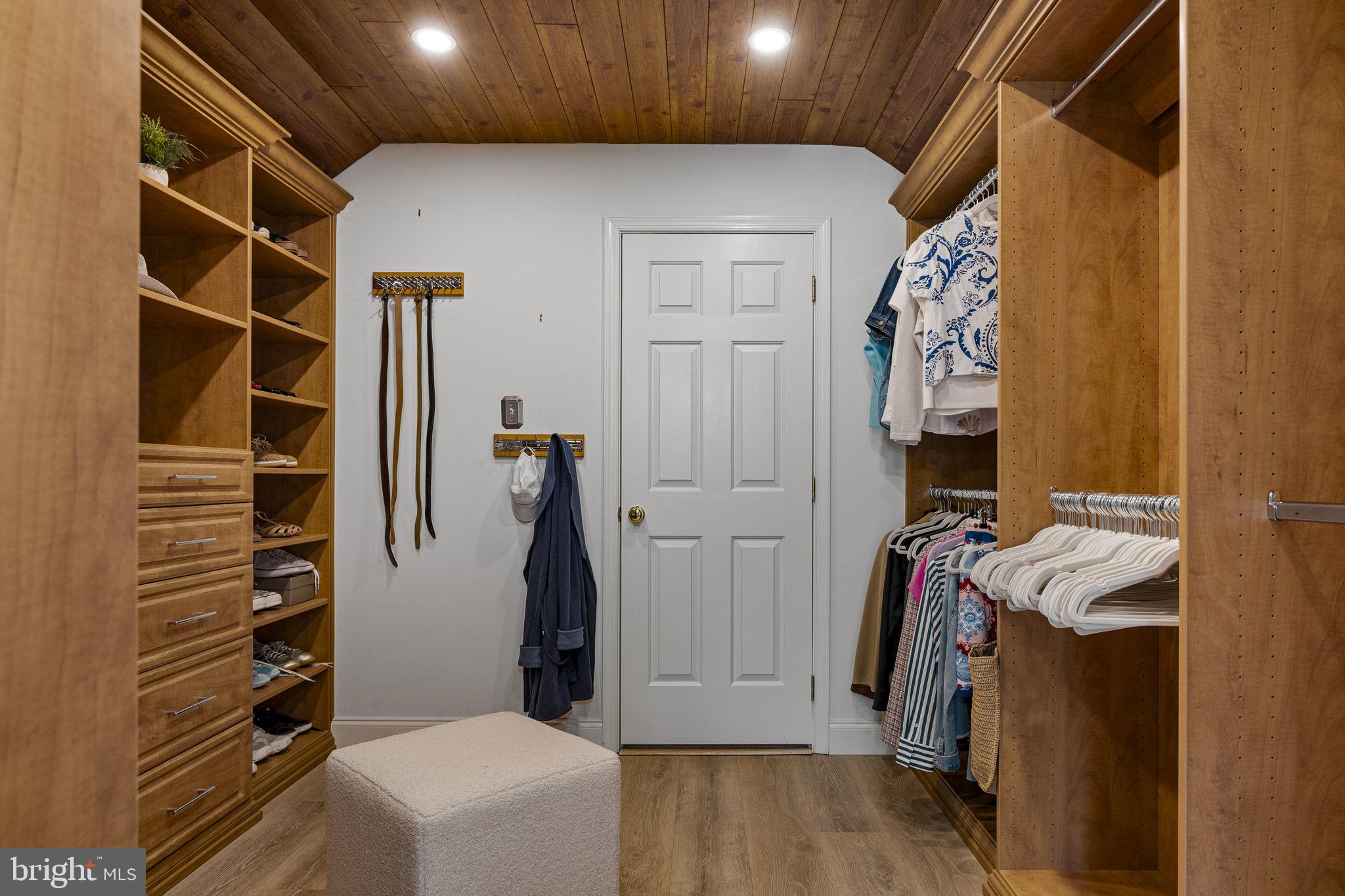 17 Highview Road Downingtown, PA 19335 - Photo 27 of 49 Walk through closet leading to office