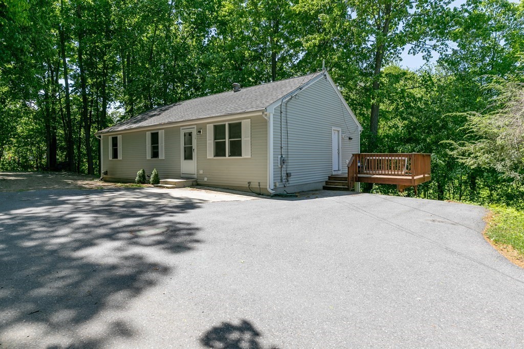 19 Myrtle Street Clinton, MA 01510 - Photo 2 of 33 Gallery Image 2