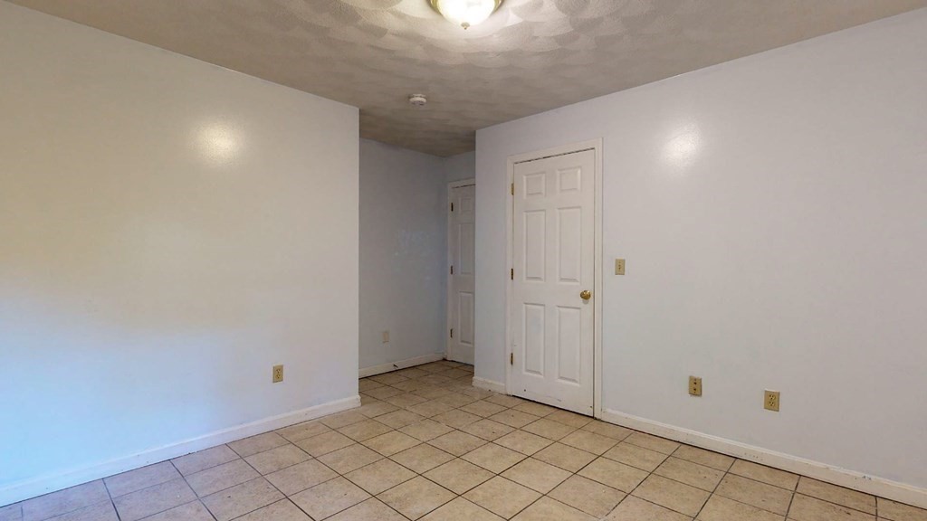 19 Myrtle Street Clinton, MA 01510 - Photo 21 of 33 Gallery Image 21