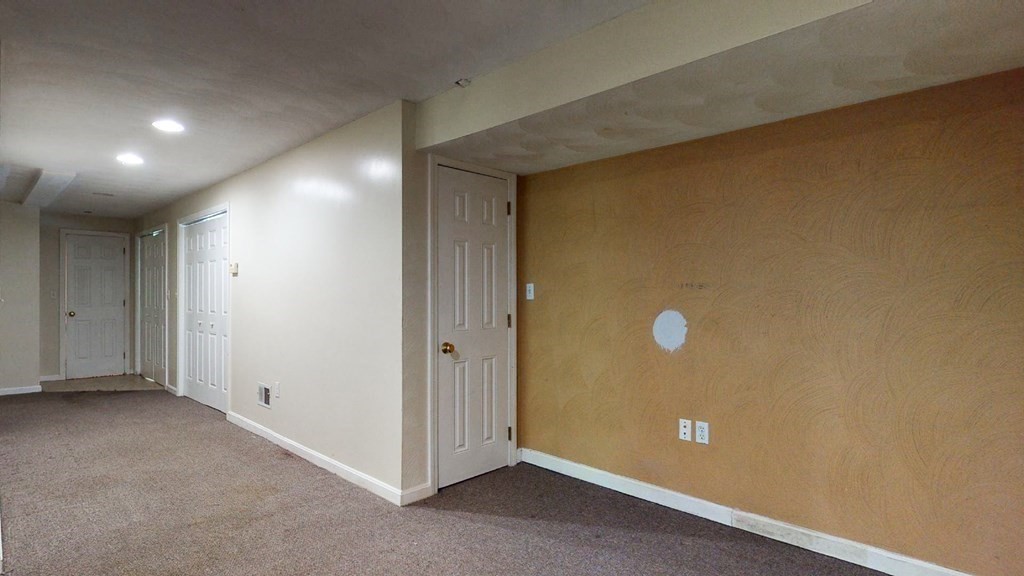 19 Myrtle Street Clinton, MA 01510 - Photo 23 of 33 Gallery Image 23