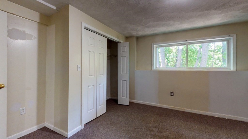 19 Myrtle Street Clinton, MA 01510 - Photo 27 of 33 Gallery Image 27