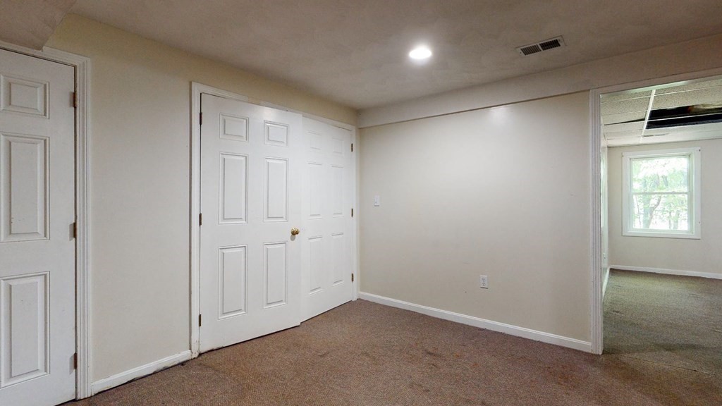19 Myrtle Street Clinton, MA 01510 - Photo 28 of 33 Gallery Image 28