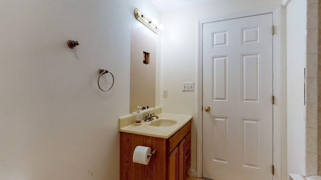 19 Myrtle Street Clinton, MA 01510 - Photo 30 of 33 Gallery Image 30