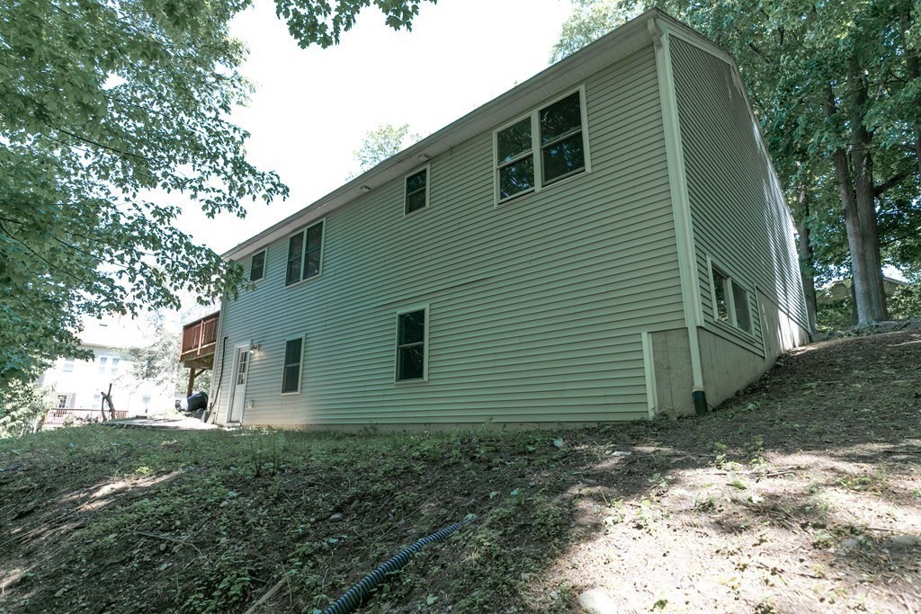 19 Myrtle Street Clinton, MA 01510 - Photo 4 of 33 Gallery Image 4