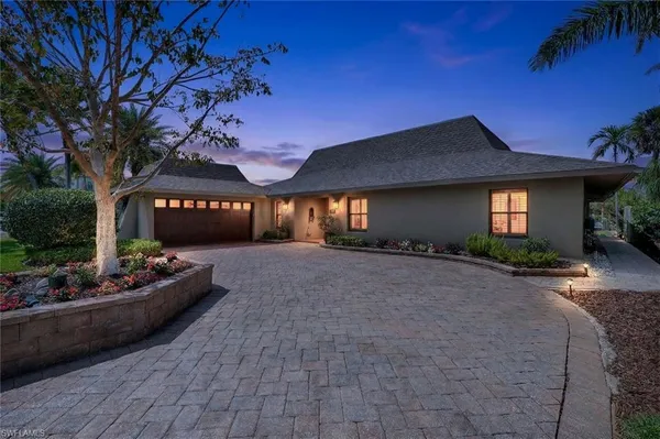 $2,395,000 | 2361 Longboat Drive, Naples, FL 34104
