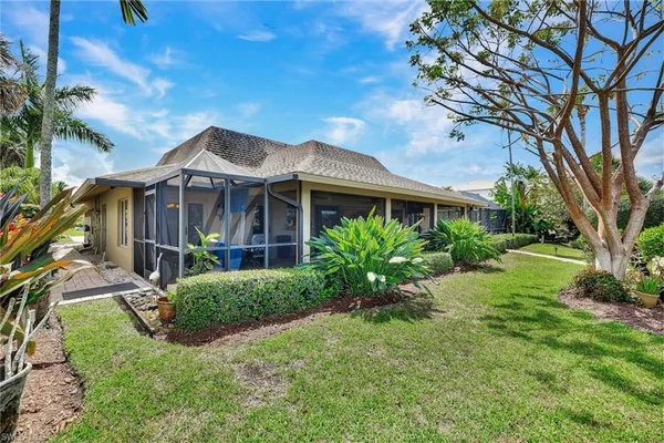 $2,395,000 | 2361 Longboat Drive, Naples, FL 34104