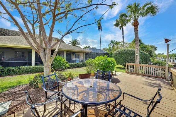 $2,395,000 | 2361 Longboat Drive, Naples, FL 34104