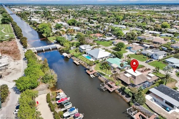 $2,395,000 | 2361 Longboat Drive, Naples, FL 34104