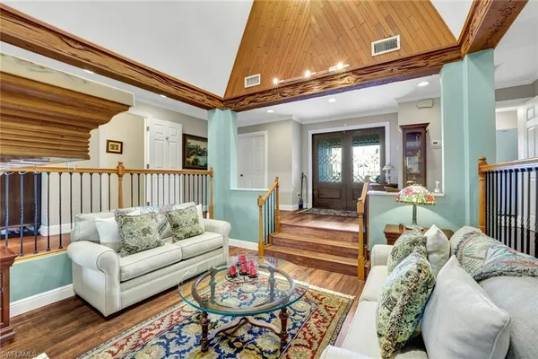 $2,395,000 | 2361 Longboat Drive, Naples, FL 34104