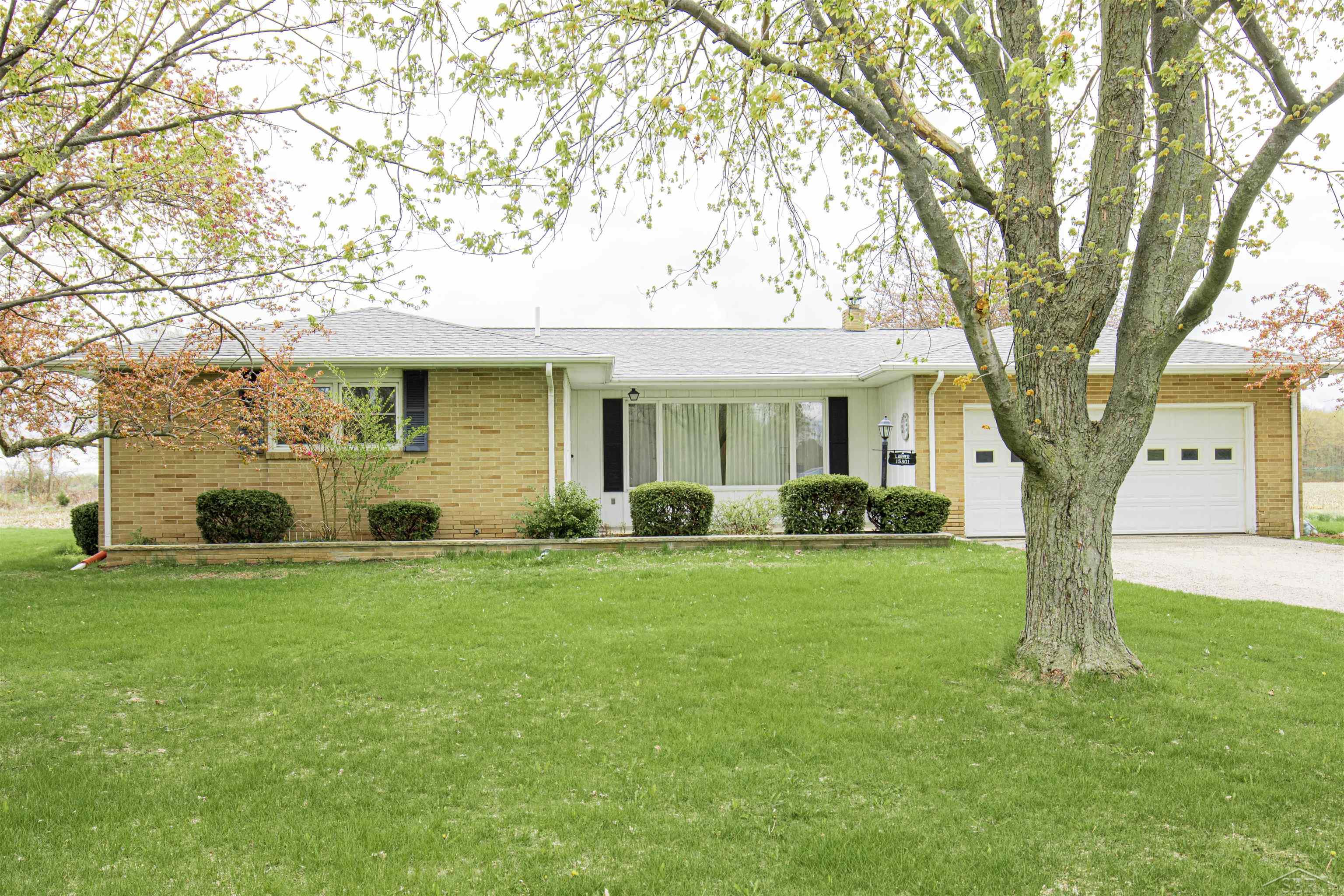 15301 Stuart Road Chesaning, MI 48616 - Photo 1 of 37 50107540.JPG
