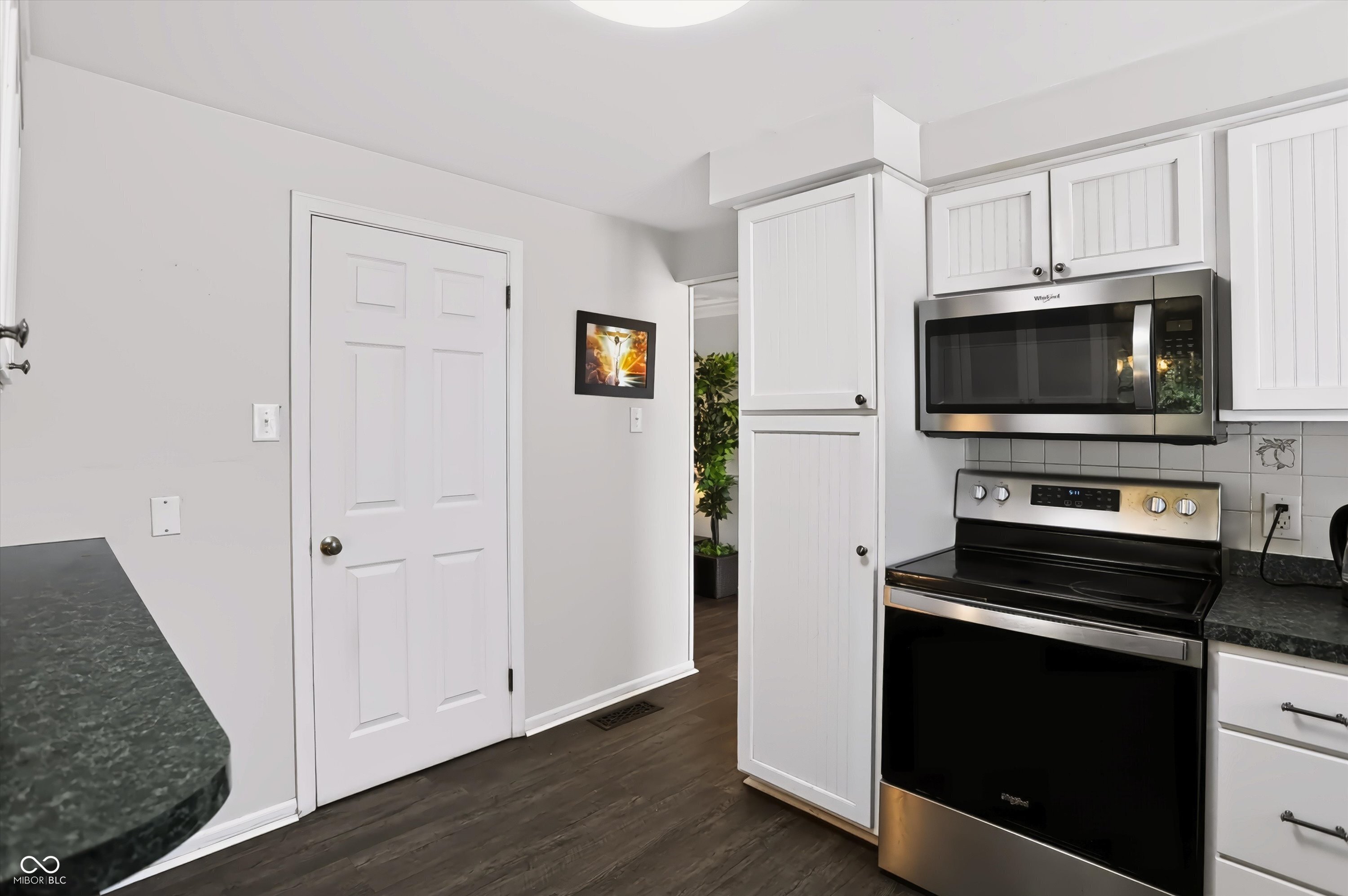 7105 Hague Road Indianapolis, IN 46256 - Photo 27 of 61 Gallery Image 27