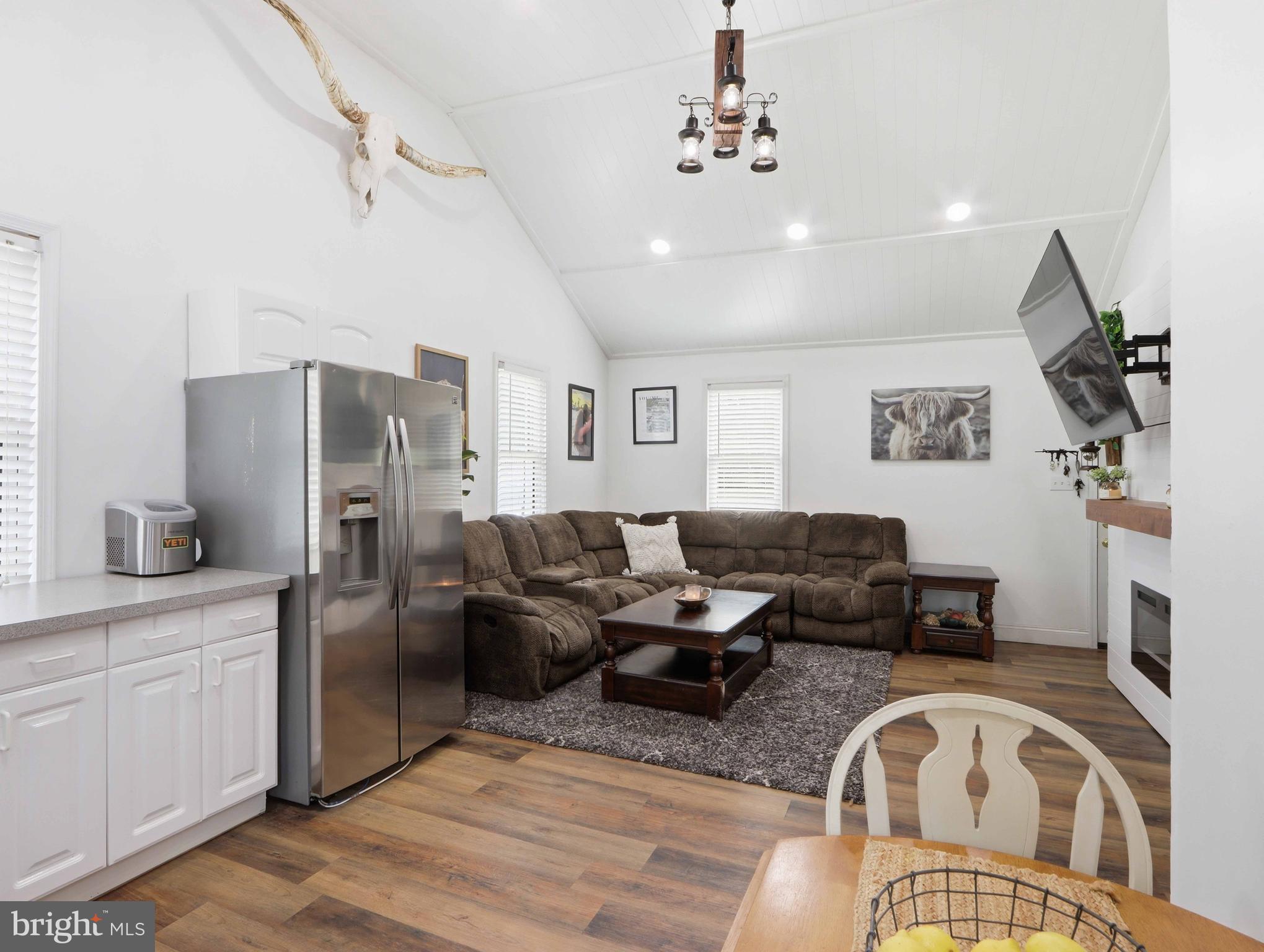 8829 Fort Smallwood Road Pasadena, MD 21122 - Photo 8 of 20
