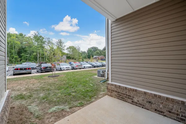 $1,285 | 15 Millswood Drive, Unit D105, Clarksville, TN 37042