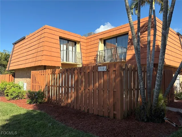 $1,600 | 1710 Park Meadows Drive, Fort Myers, FL 33907