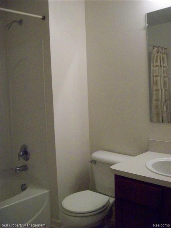 16833 Hawick Lane Romulus, MI 48174 - Photo 8 of 12