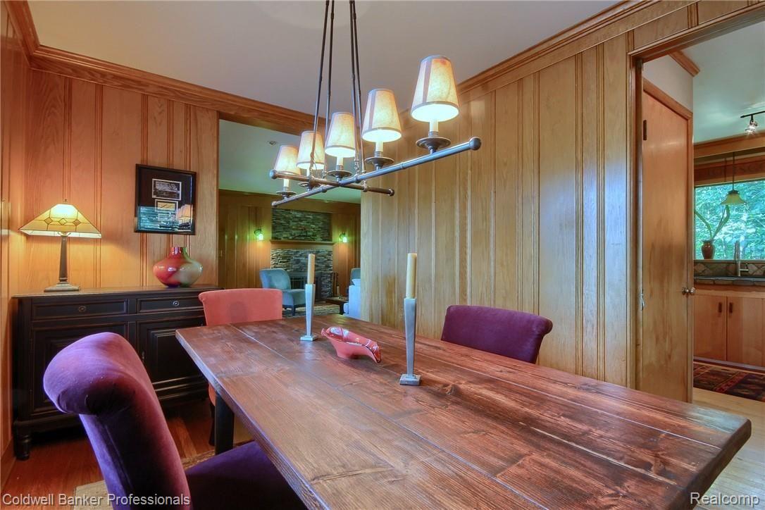 3900 Napier Road Canton, MI 48187 - Photo 12 of 28 012-Dining_Room_2nd_View.jpg