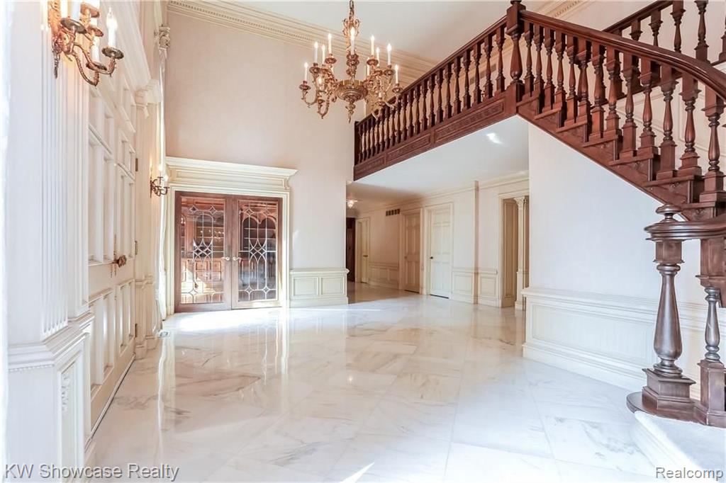 1900 East Valley Road Bloomfield Hills, MI 48304 - Photo 11 of 68