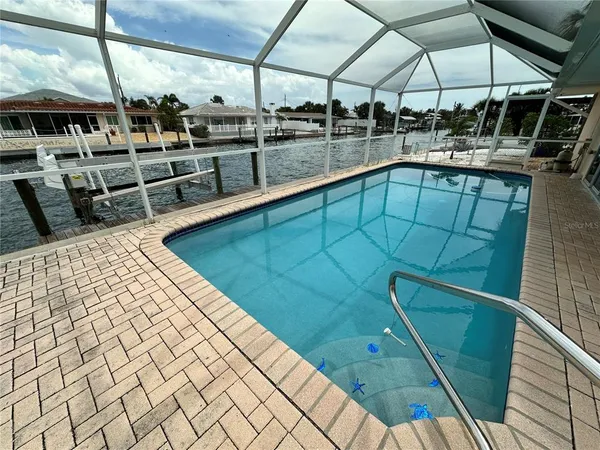 $3,000 | 3615 100th Street West, Bradenton, FL 34210