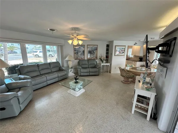 $3,000 | 3615 100th Street West, Bradenton, FL 34210