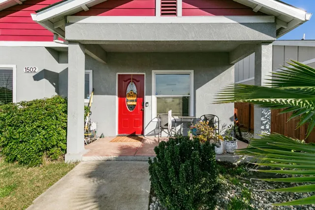 $424,000 | 1502 Harris Avenue, Sacramento, CA 95838