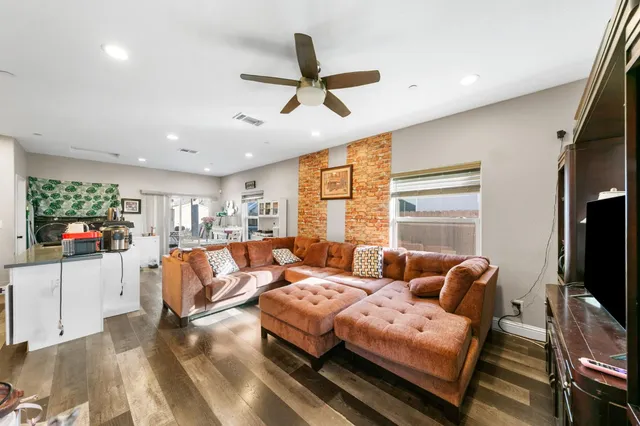 $424,000 | 1502 Harris Avenue, Sacramento, CA 95838