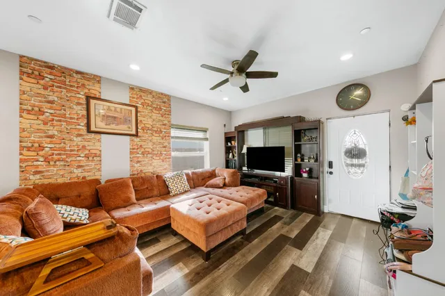 $424,000 | 1502 Harris Avenue, Sacramento, CA 95838