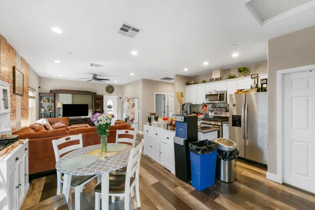 $424,000 | 1502 Harris Avenue, Sacramento, CA 95838