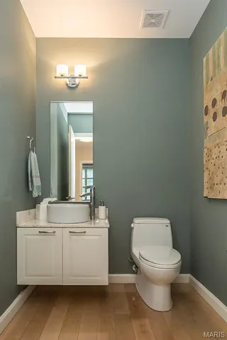 $589,000 | 4545 Lindell Boulevard, Unit 14, St. Louis, MO 63108