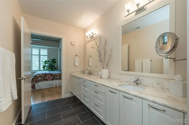 $589,000 | 4545 Lindell Boulevard, Unit 14, St. Louis, MO 63108