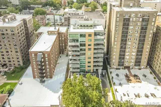 $589,000 | 4545 Lindell Boulevard, Unit 14, St. Louis, MO 63108