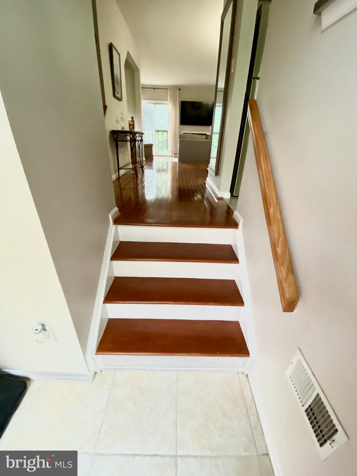 38 Hunters Gate Court Silver Spring, MD 20904 - Photo 3 of 25 Gallery Image 3