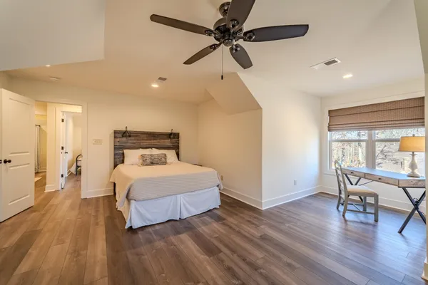 $899,000 | 25 Gentle Rdg Way, Savannah, TN 38372