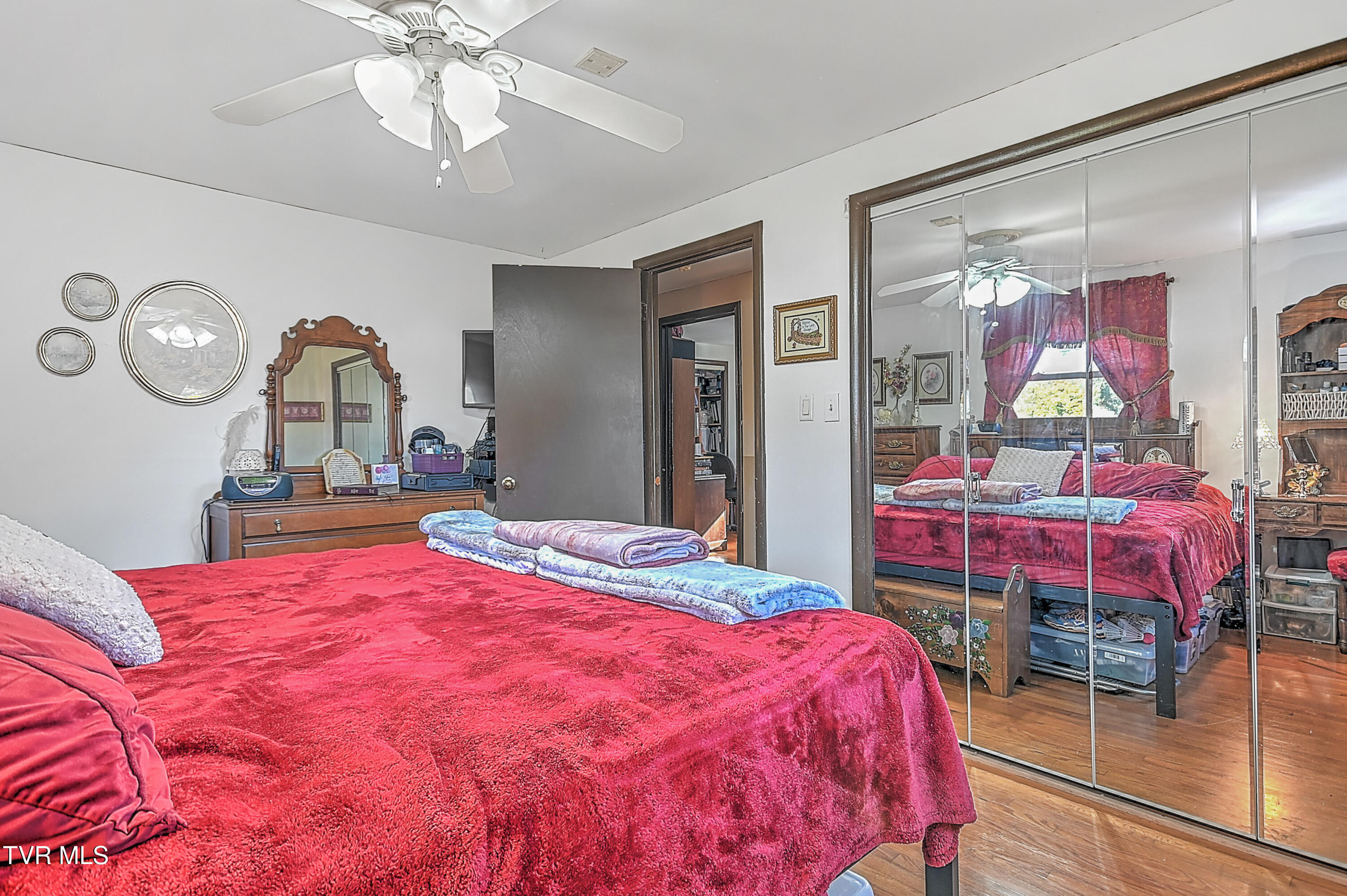 328 Shannon View Road Gray, TN 37615 - Photo 12 of 17 328 Shannon View BP-37