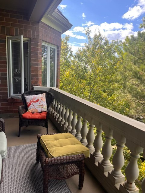 332 Regent Wood Road, Unit 332 Northfield, IL 60093 - Photo 27 of 28