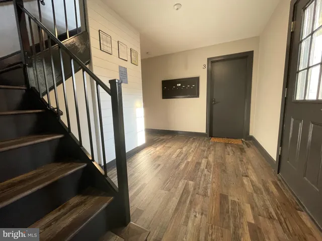 $1,500 | 7404 Columbia Avenue, Unit 5, College Park, MD 20740