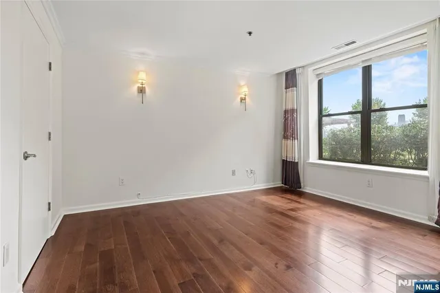 $699,000 | 24 Ave At Port Imperial, Unit B46, West New York, NJ 07093