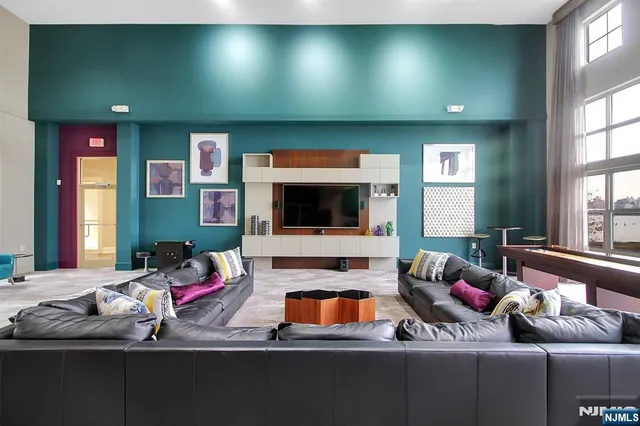 $699,000 | 24 Ave At Port Imperial, Unit B46, West New York, NJ 07093