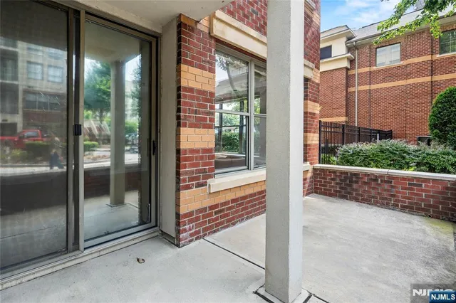 $699,000 | 24 Ave At Port Imperial, Unit B46, West New York, NJ 07093