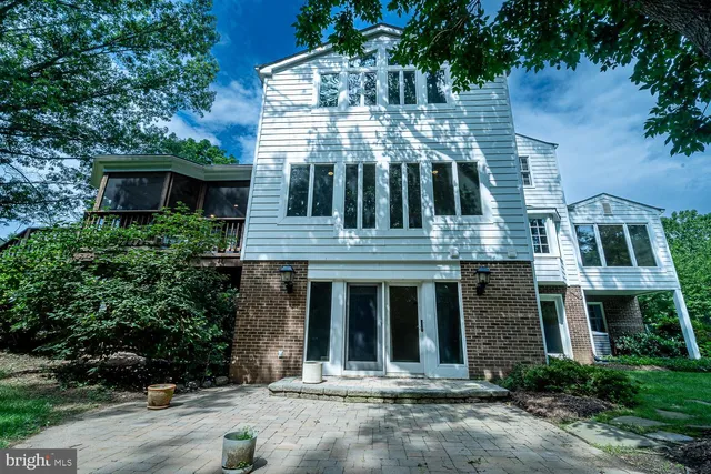 $1,849,999 | 1197 Winter Hunt Road, McLean, VA 22102