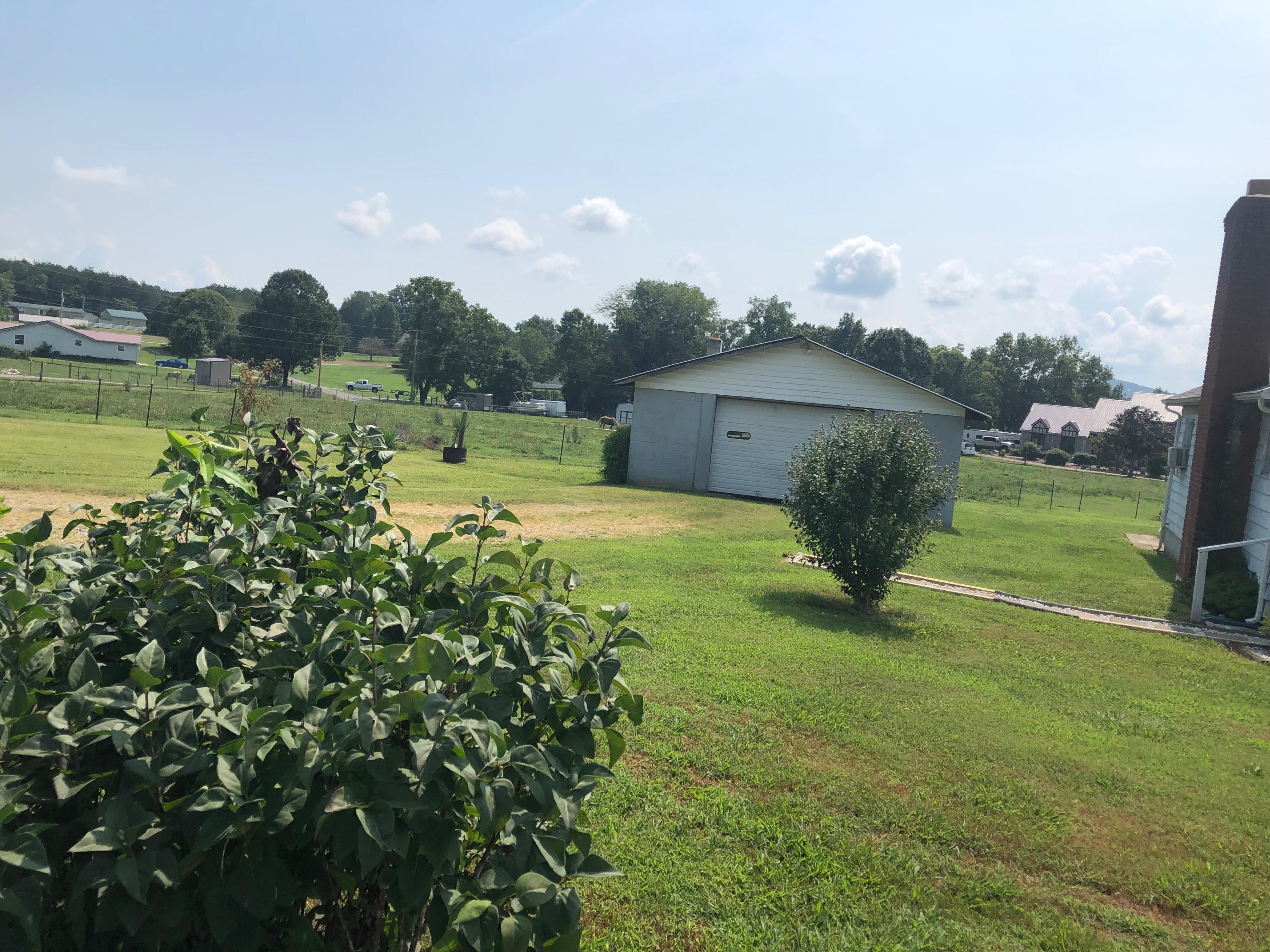 138 Aderholt Road Bronston, KY 42518 - Photo 3 of 10 IMG-0066