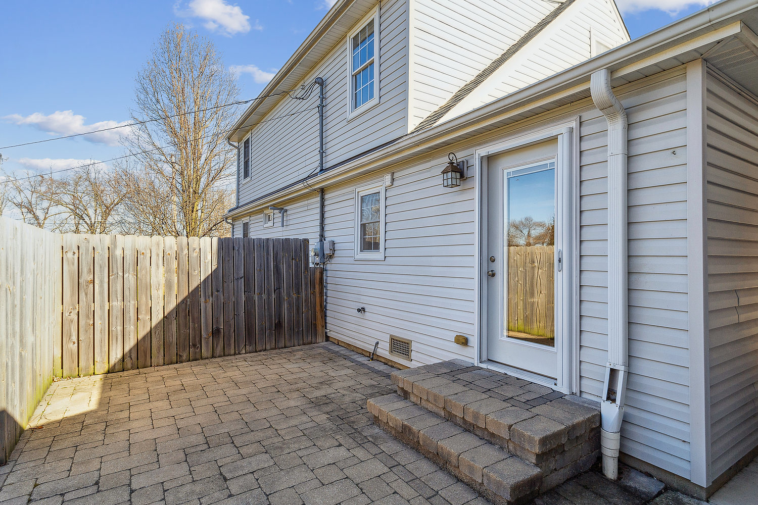 390 Pleasant Hill Road Wheaton, IL 60187 - Photo 11 of 22 Gallery Image 11