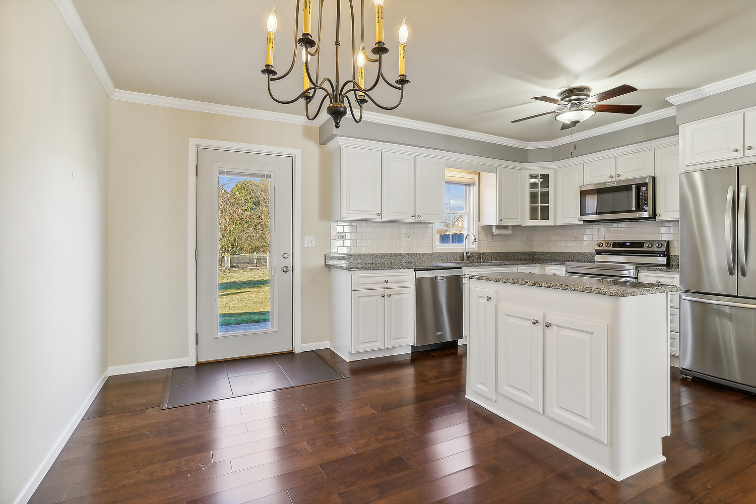 390 Pleasant Hill Road Wheaton, IL 60187 - Photo 14 of 22 Gallery Image 14