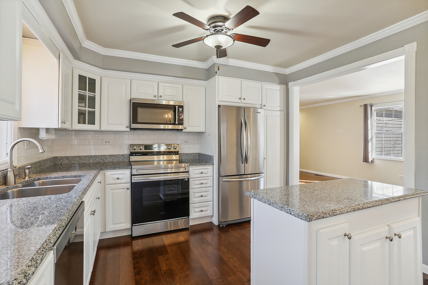 390 Pleasant Hill Road Wheaton, IL 60187 - Photo 17 of 22 Gallery Image 17