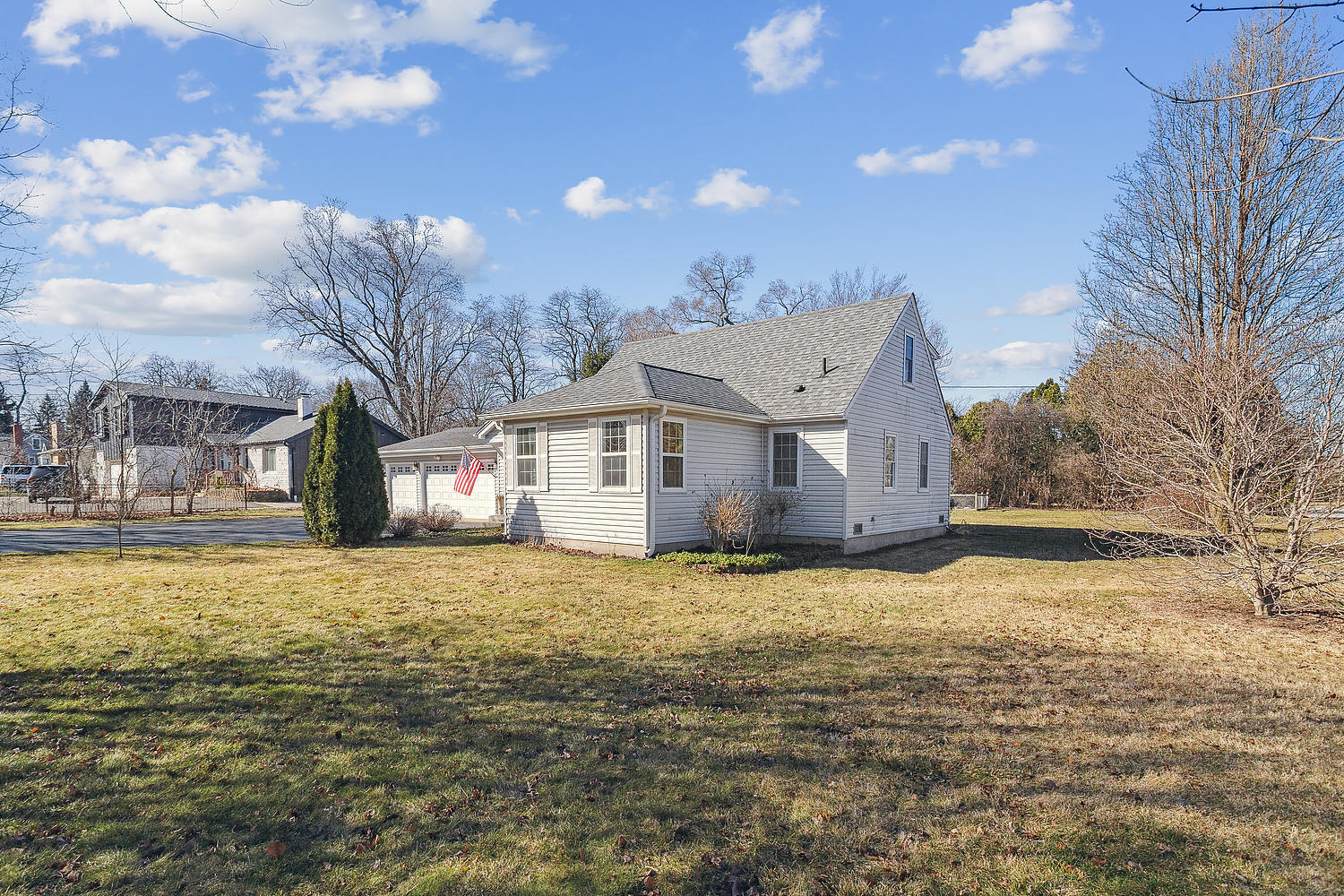 390 Pleasant Hill Road Wheaton, IL 60187 - Photo 5 of 22 Gallery Image 5