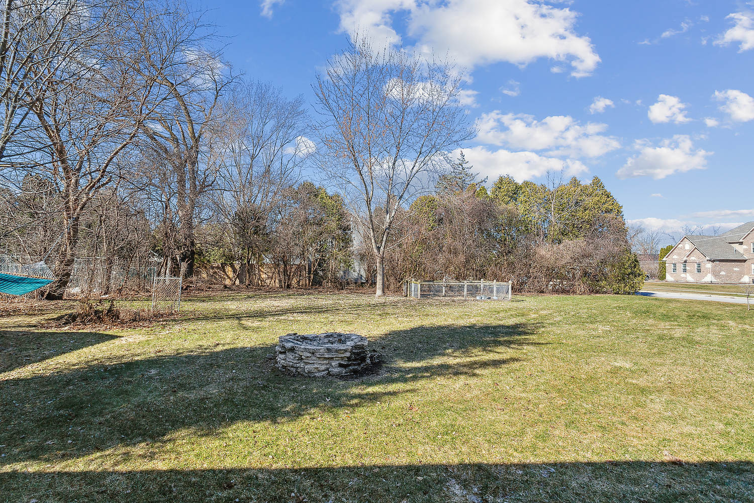 390 Pleasant Hill Road Wheaton, IL 60187 - Photo 10 of 22 Gallery Image 10