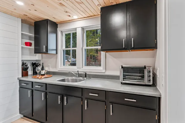 $979,000 | 51 Butterworth Drive, Naples, ME 04055